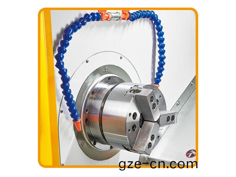 刀墖數(shu)控(kong)車(che)牀（可(ke)加(jia)工400長(zhang)）